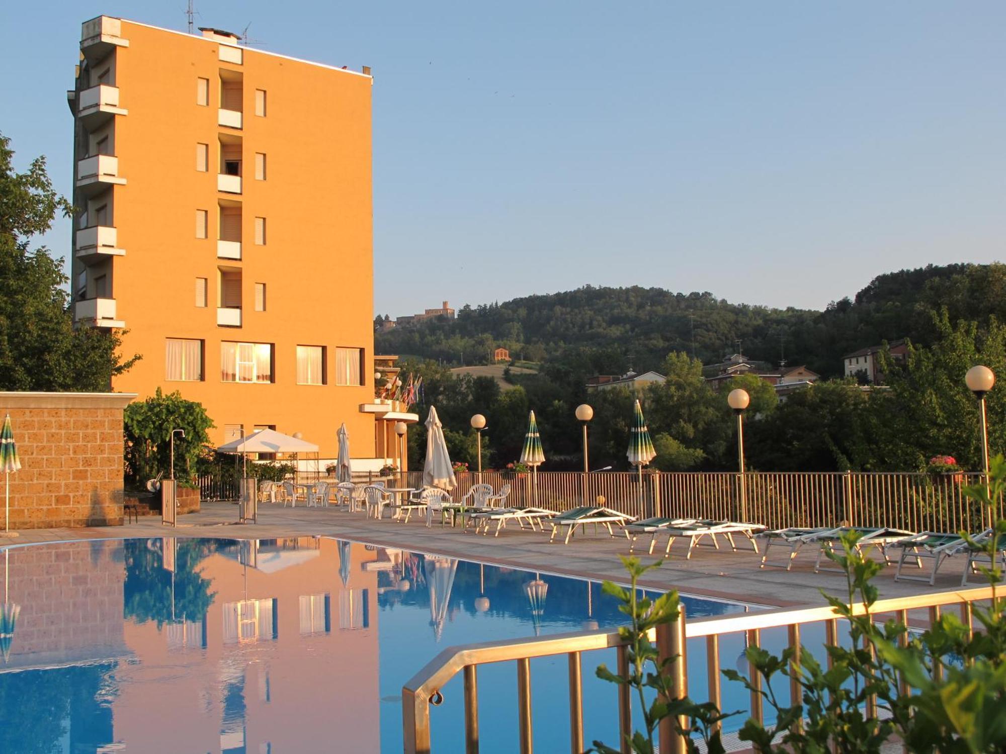 Hotel Ducale Tabiano Terme Exterior photo