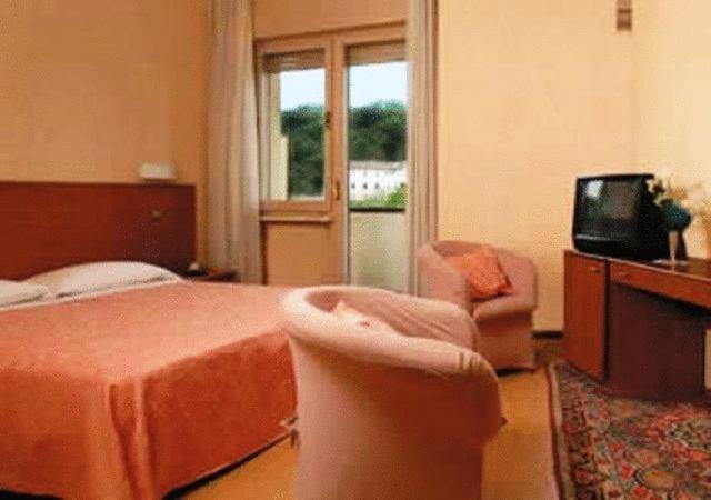 Hotel Ducale Tabiano Terme Exterior photo